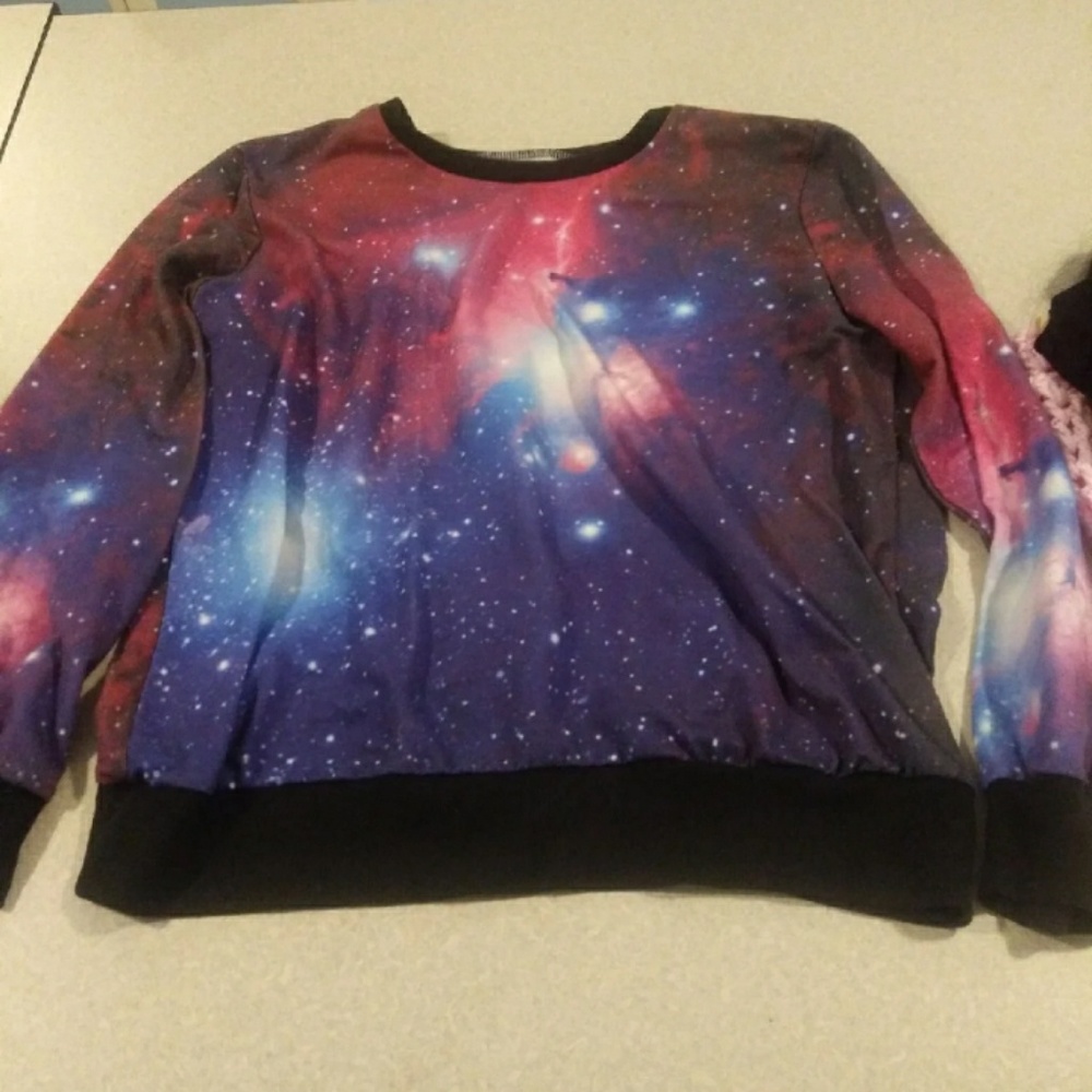 Galaxy longsleeve top